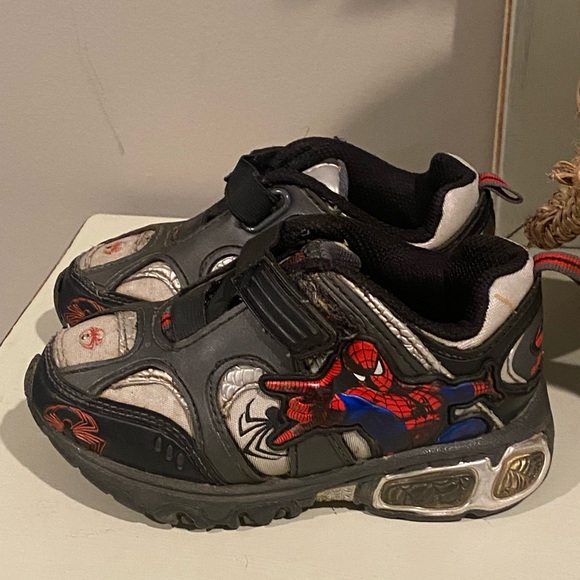 Toddler Spiderman Shoes - Picture 1 of 4